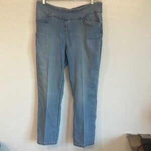 Westbound women’s size 10 S short light blue jegging jeans stretch casual cotton